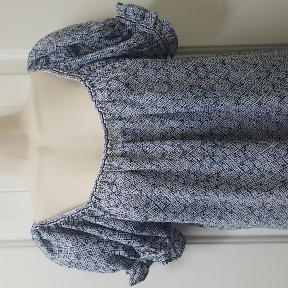 Max Studio patterned top